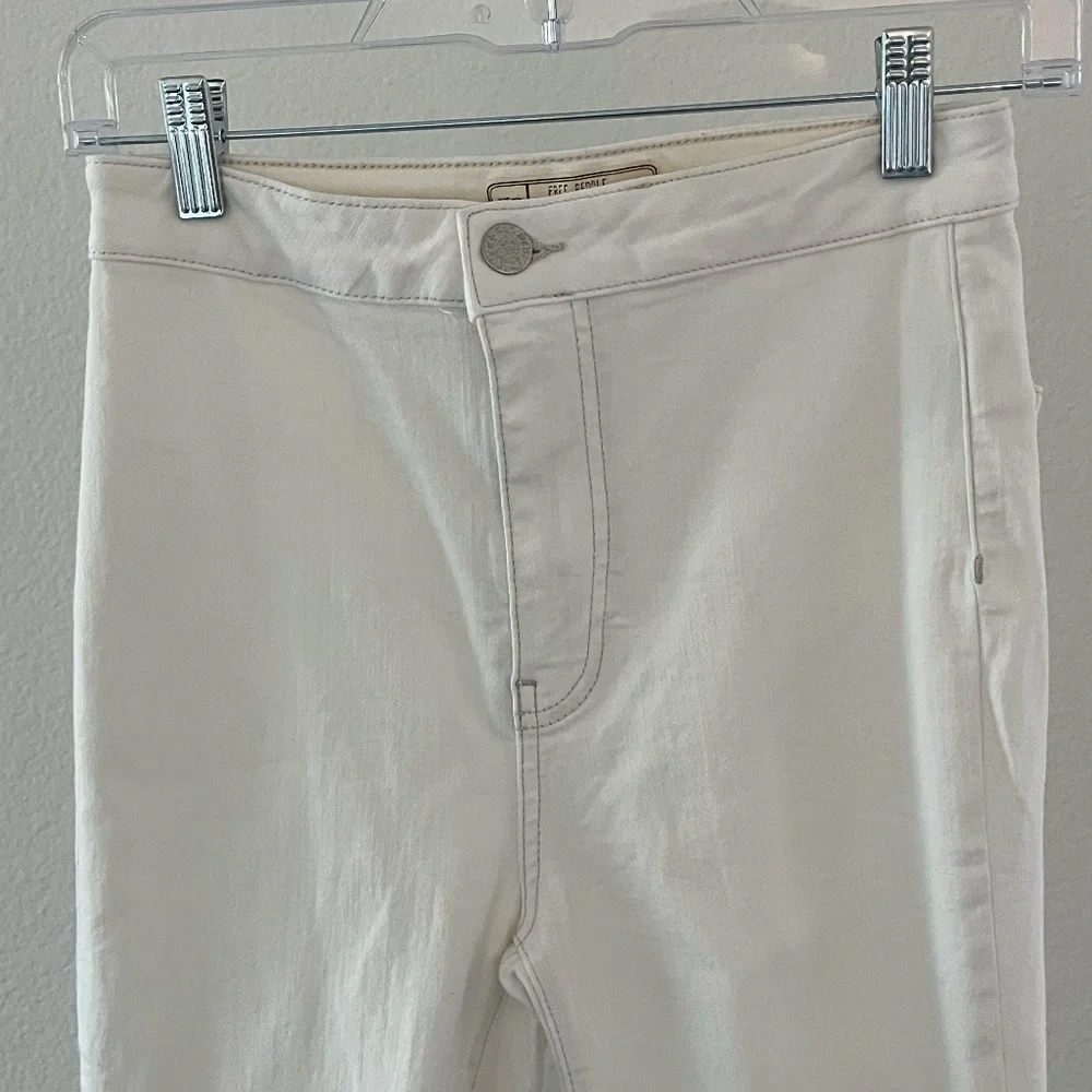 FREE PEOPLE | Bohemian Cowboy Just Float On Flare Jeans in White | Size W 25R - Picture 4 of 11